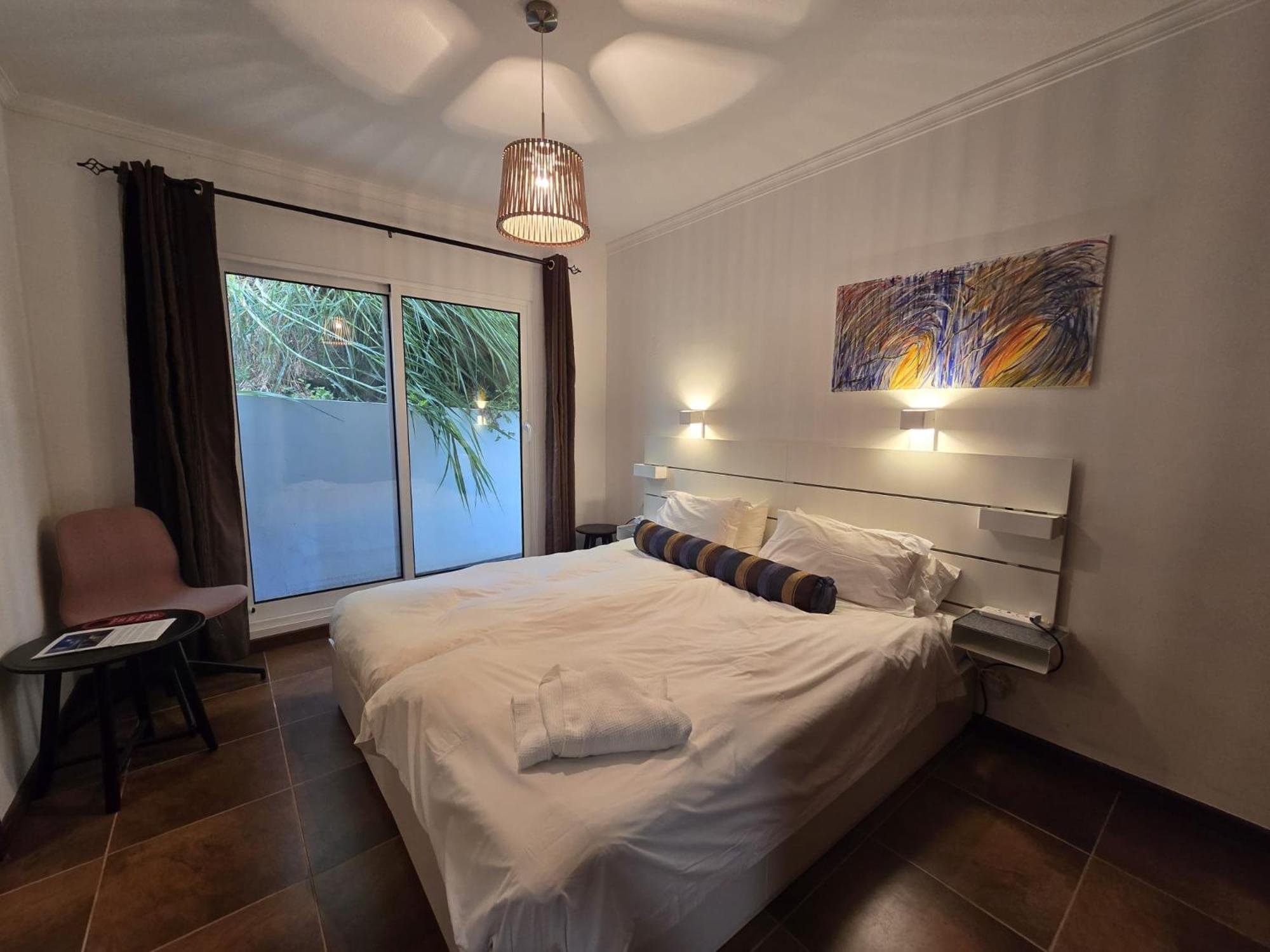 Апартаменты Horizon Retreat Кальета Экстерьер фото